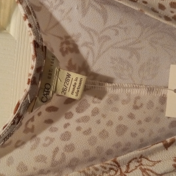 Cold Shoulder - Picture 2 of 3